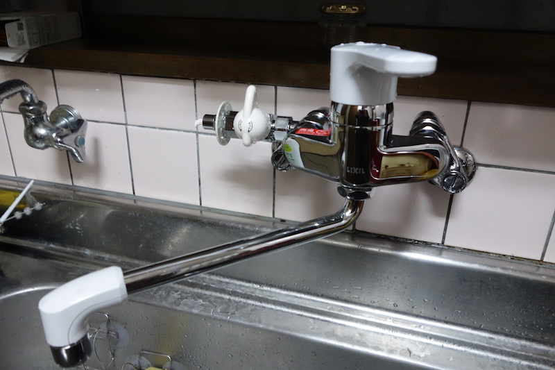 キッチンに自分で分岐水栓と食洗機を設置した話 | 99% DIY -DIYブログ-