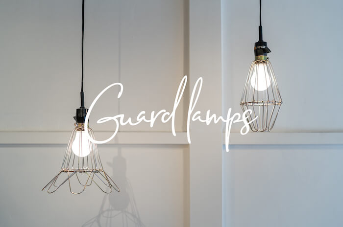 工事で使うガード照明をペンダントライトとしてインテリアに取り入れる 99 Diy Diyブログ